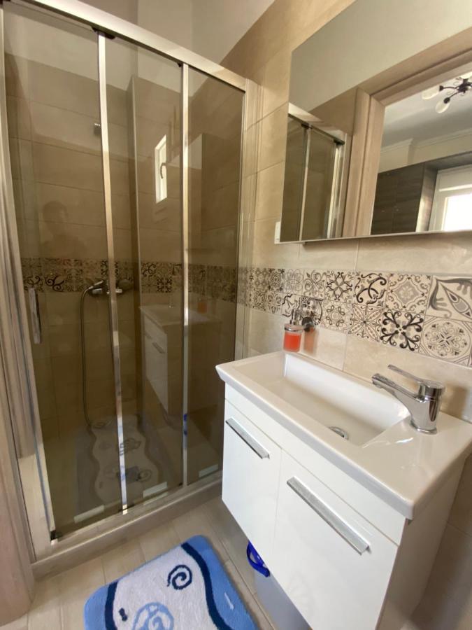 Villa Emerald Luxury Living Nikiti  Luaran gambar